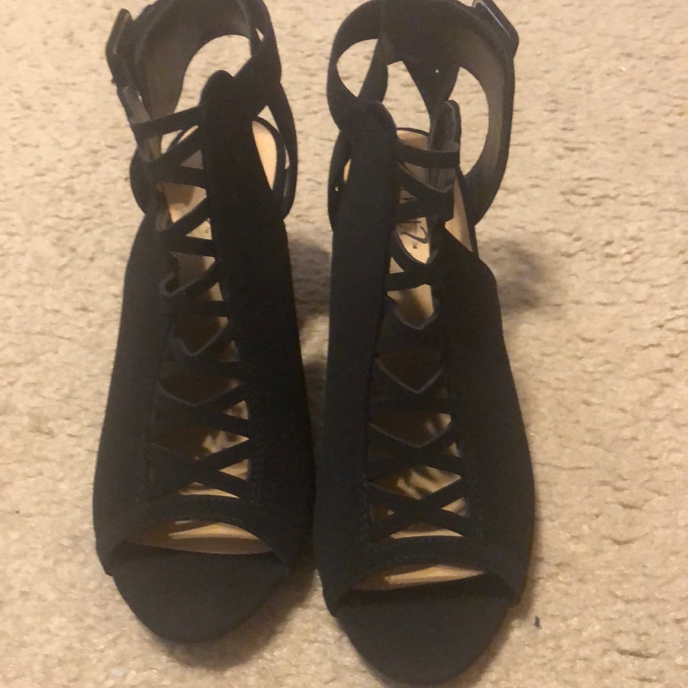 YNot Wedge Heels (size 8M) Black